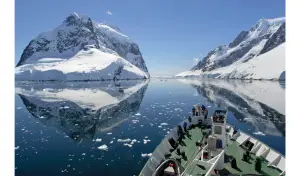 Read more about the article Best Small Ship Cruise to Antarctica in 2024 and 2025